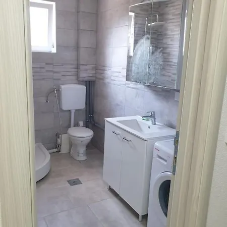 Apartment With Garden Hadzici